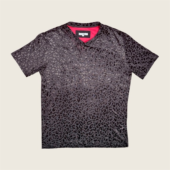Black Cheetah Print V-Neck Fashion Nova Shirt - Picture 1 of 5